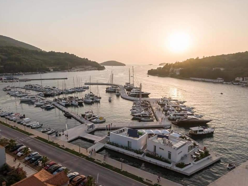 Marina Vela Luka dodatni prikaz